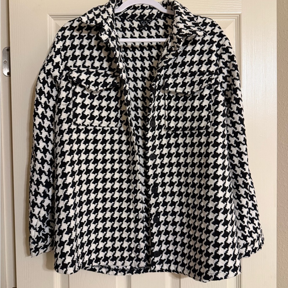 Windsor Black & White Houndstooth Button-Down Shirt Jacket